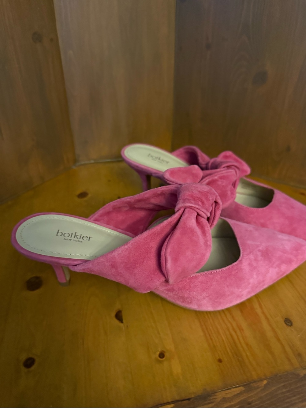 Botkier New York "Pina" Bow-Accented Suede Kitten Heel Mules 8 - Picture 4 of 15